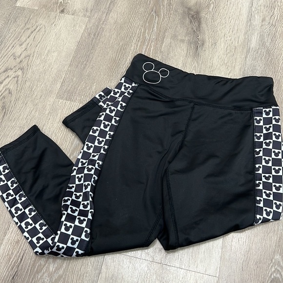 Our Universe Disney Mickey Mouse Checkered Active Capris Medium - Picture 4 of 6